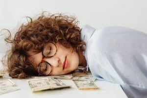 How to Manage Your Money Heals Your Mind